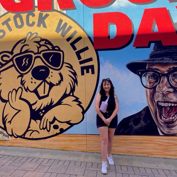 Meet your Posher, Cassidy - Picture 2 of 8